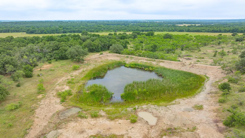 983 County Road 185 Comanche, TX 76442