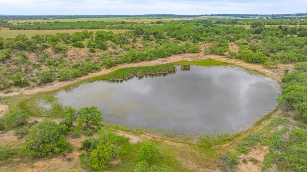 983 County Road 185 Comanche, TX 76442