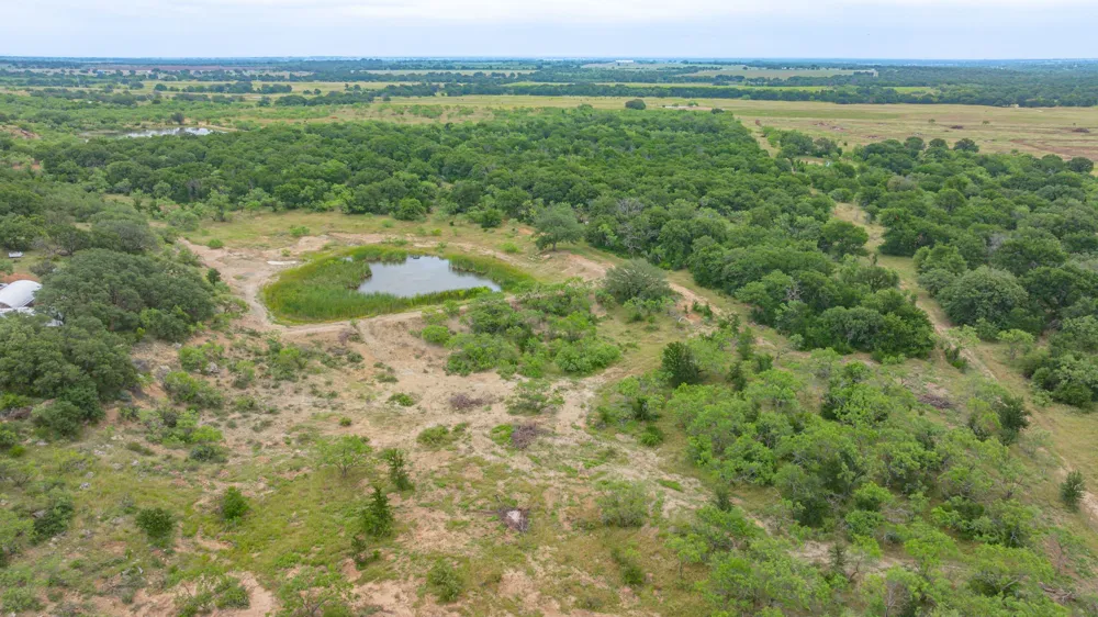 983 County Road 185 Comanche, TX 76442