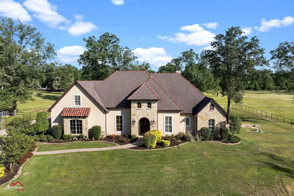 2139 Gravel Point Road Frierson, LA 71027