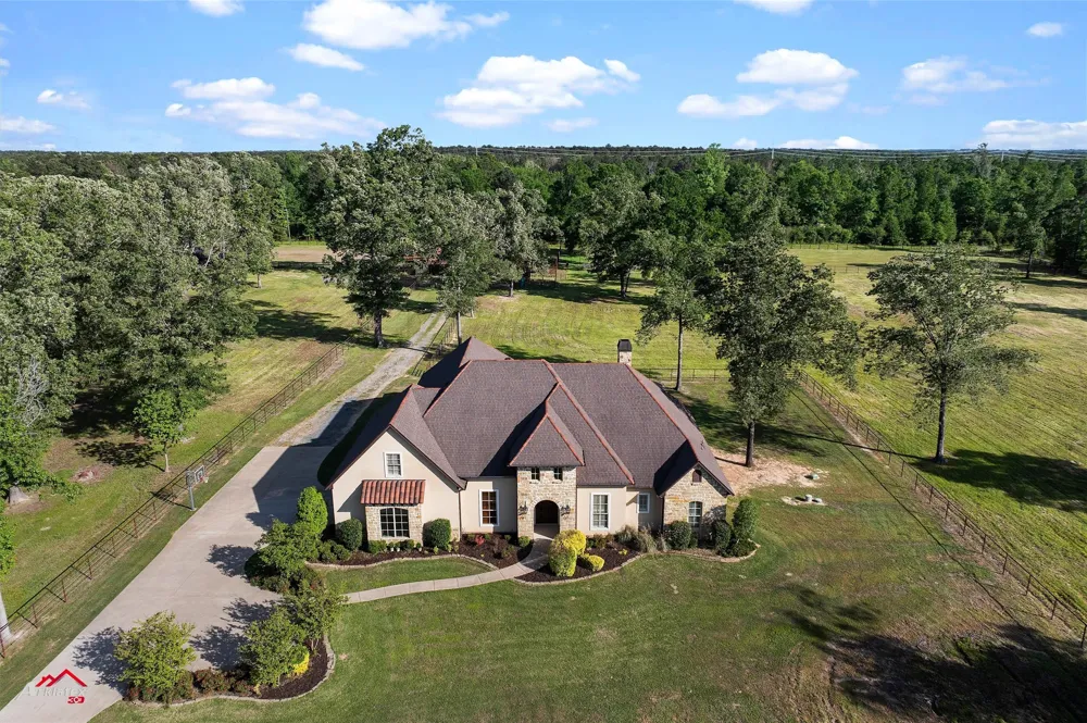 2139 Gravel Point Road Frierson, LA 71027