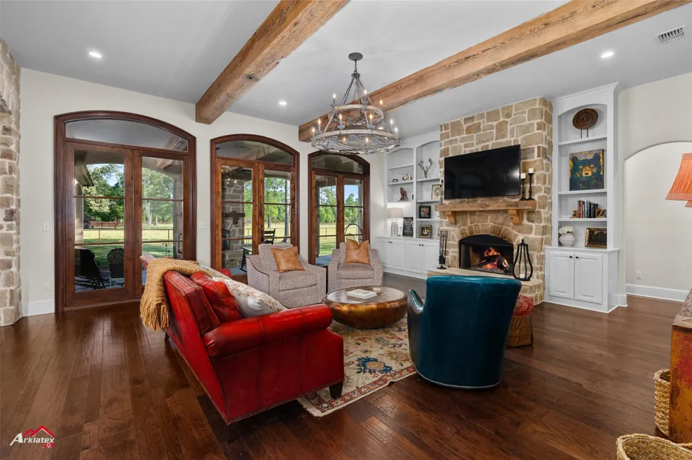 2139 Gravel Point Road Frierson, LA 71027