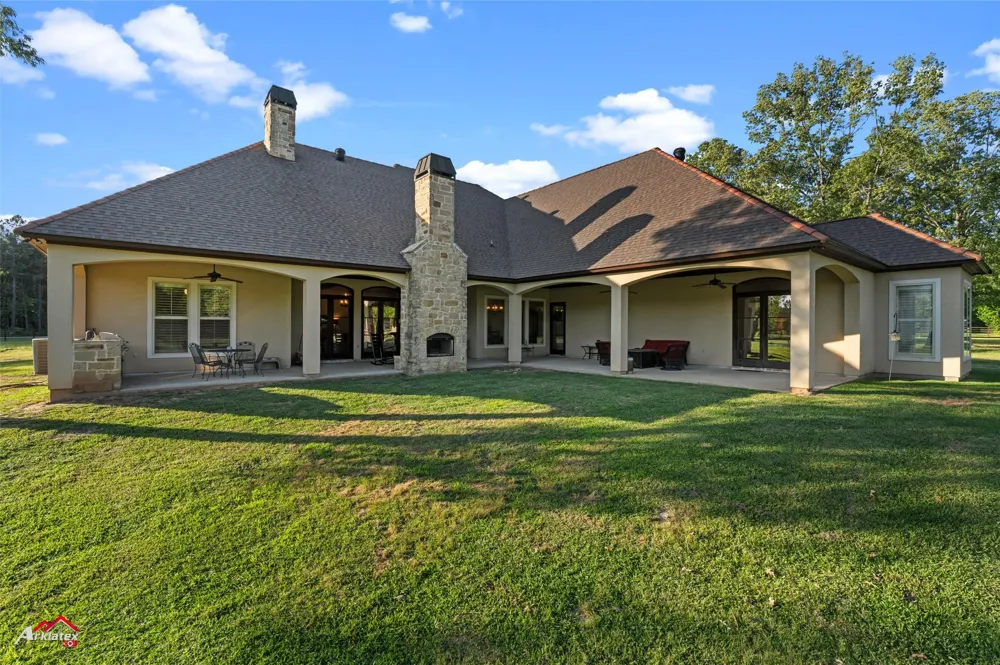 2139 Gravel Point Road Frierson, LA 71027