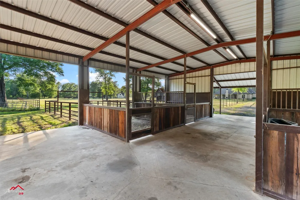 2139 Gravel Point Road Frierson, LA 71027