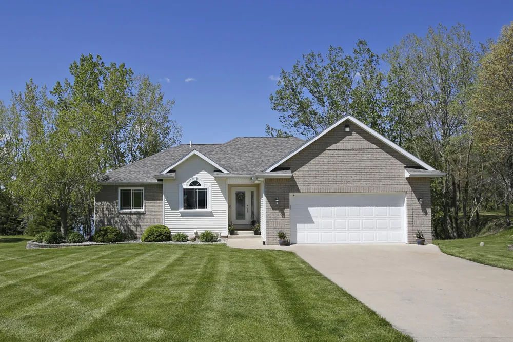 69100 Chief Court White Pigeon, MI 49099