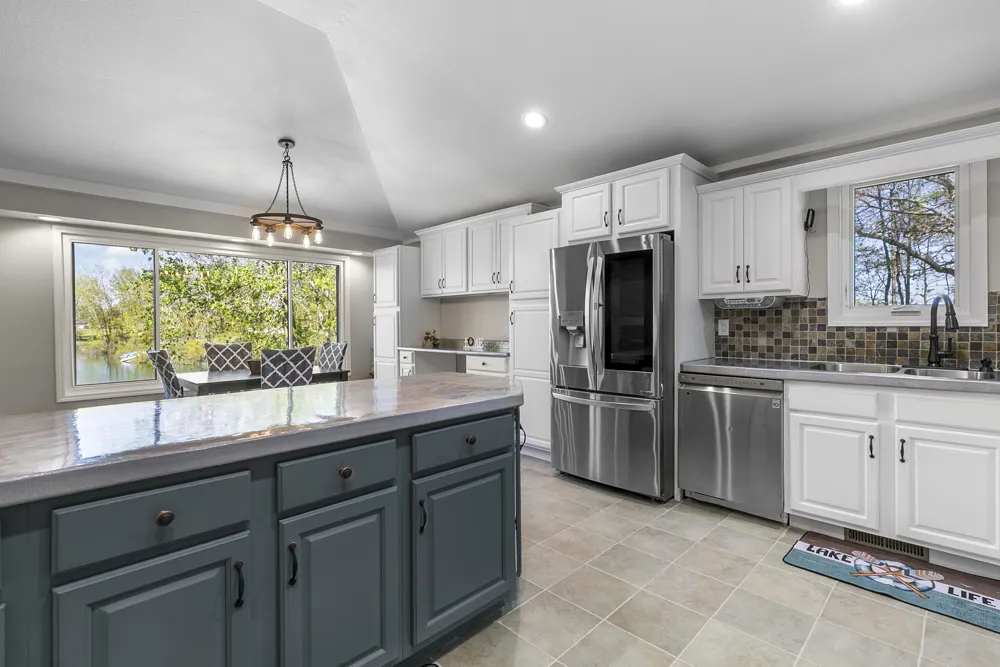 69100 Chief Court White Pigeon, MI 49099