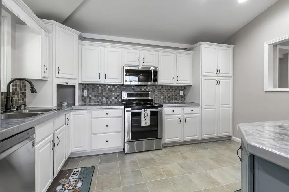 69100 Chief Court White Pigeon, MI 49099