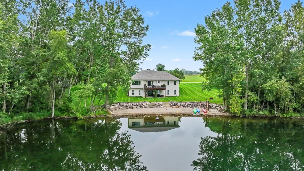 69100 Chief Court White Pigeon, MI 49099