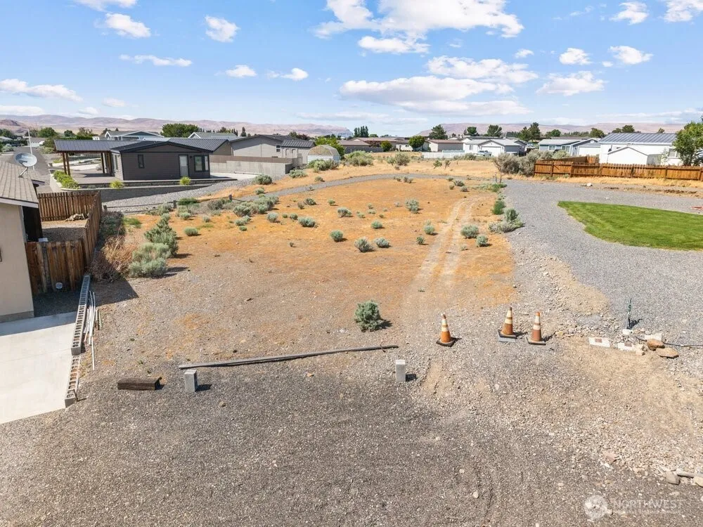407 Island View SW Mattawa, WA 99349
