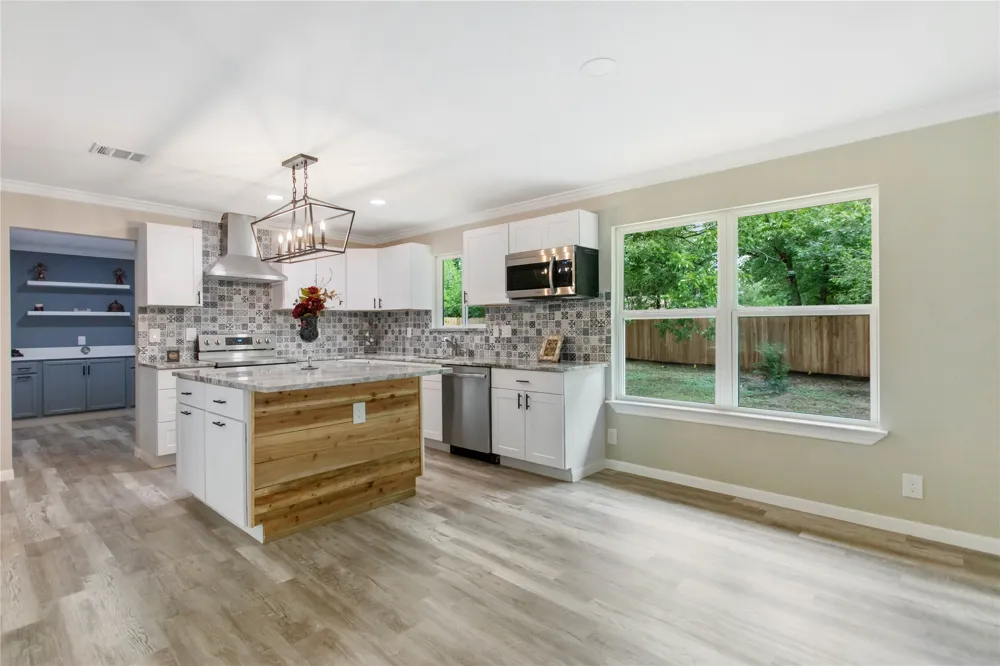 904 Westview Circle Caldwell, TX 77836