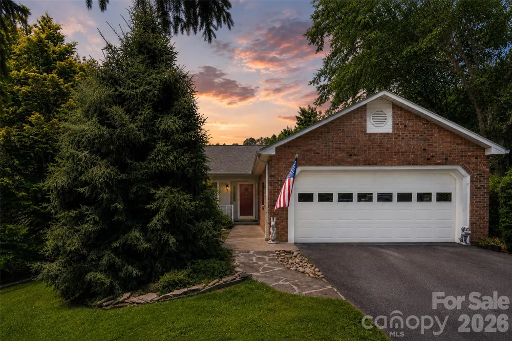 20 Mallard Court Brevard, NC 28712