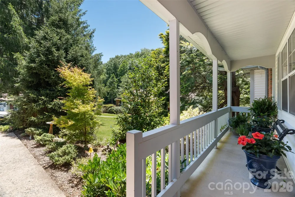 20 Mallard Court Brevard, NC 28712