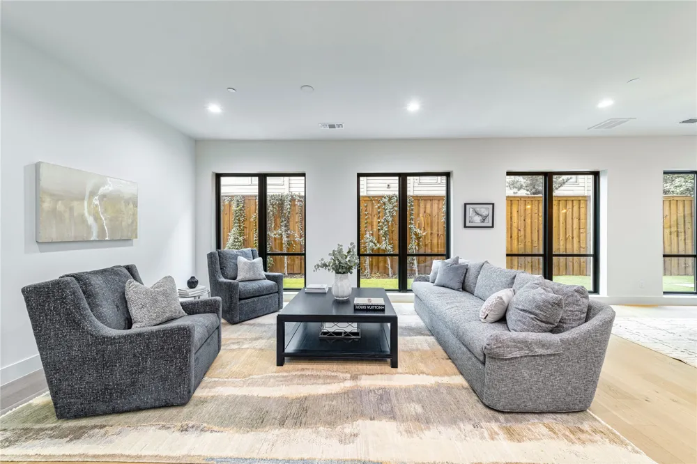 3601 Routh Street #1B Dallas, TX 75219