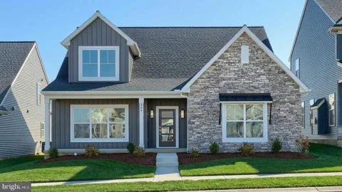 504 HAMILTON LANE
