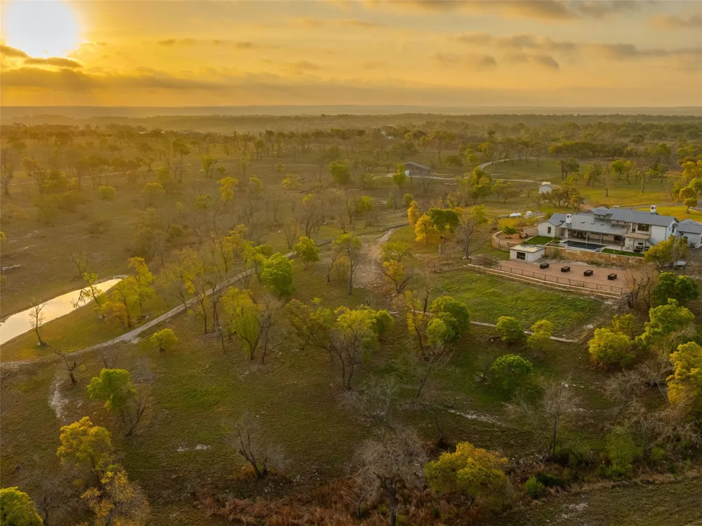 77 Last Trail Fredericksburg, TX 78624
