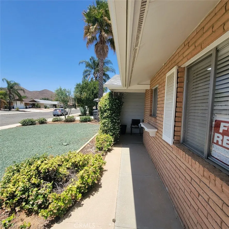 28894 Portsmouth Menifee, CA 92586