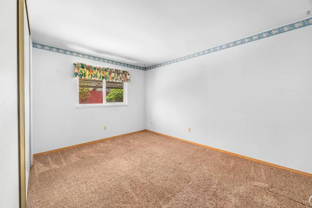 459 Vivienne Drive Watsonville, CA 95076