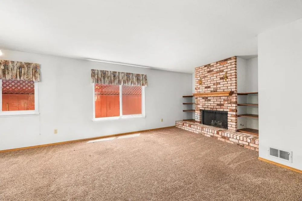 459 Vivienne Drive Watsonville, CA 95076
