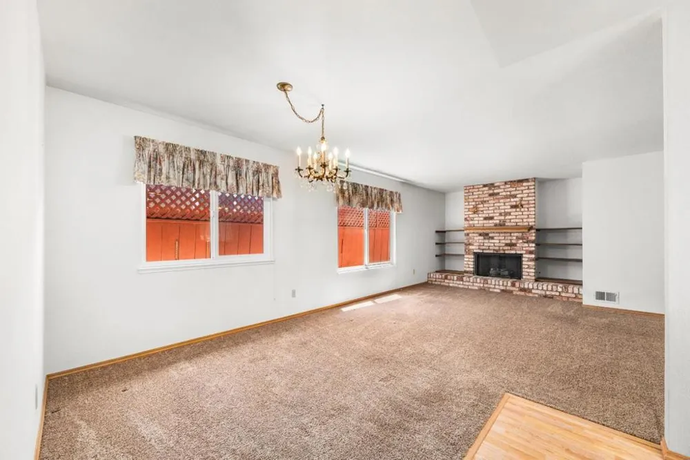459 Vivienne Drive Watsonville, CA 95076
