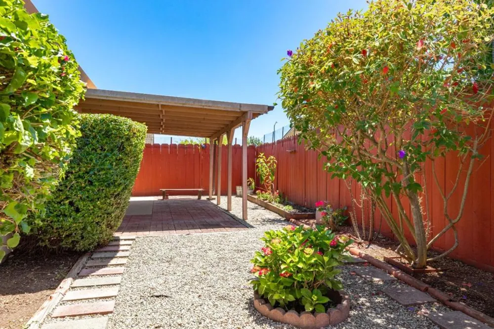 459 Vivienne Drive Watsonville, CA 95076
