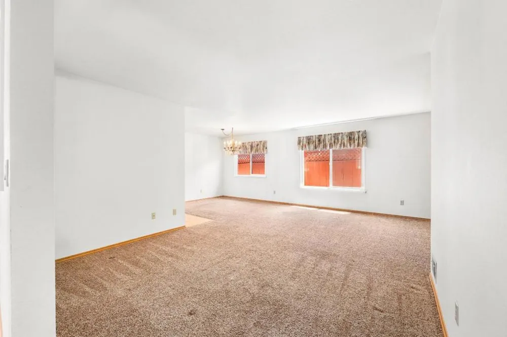 459 Vivienne Drive Watsonville, CA 95076