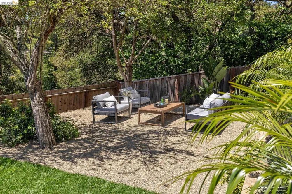 110 Somerset Rd Piedmont, CA 94611