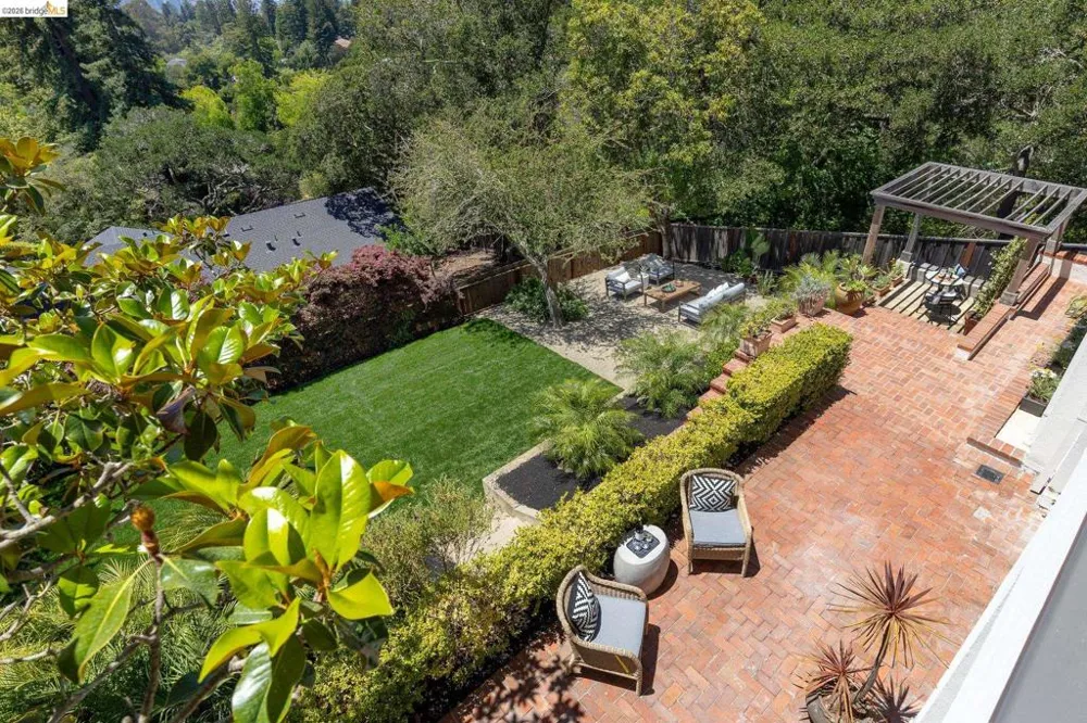 110 Somerset Rd Piedmont, CA 94611