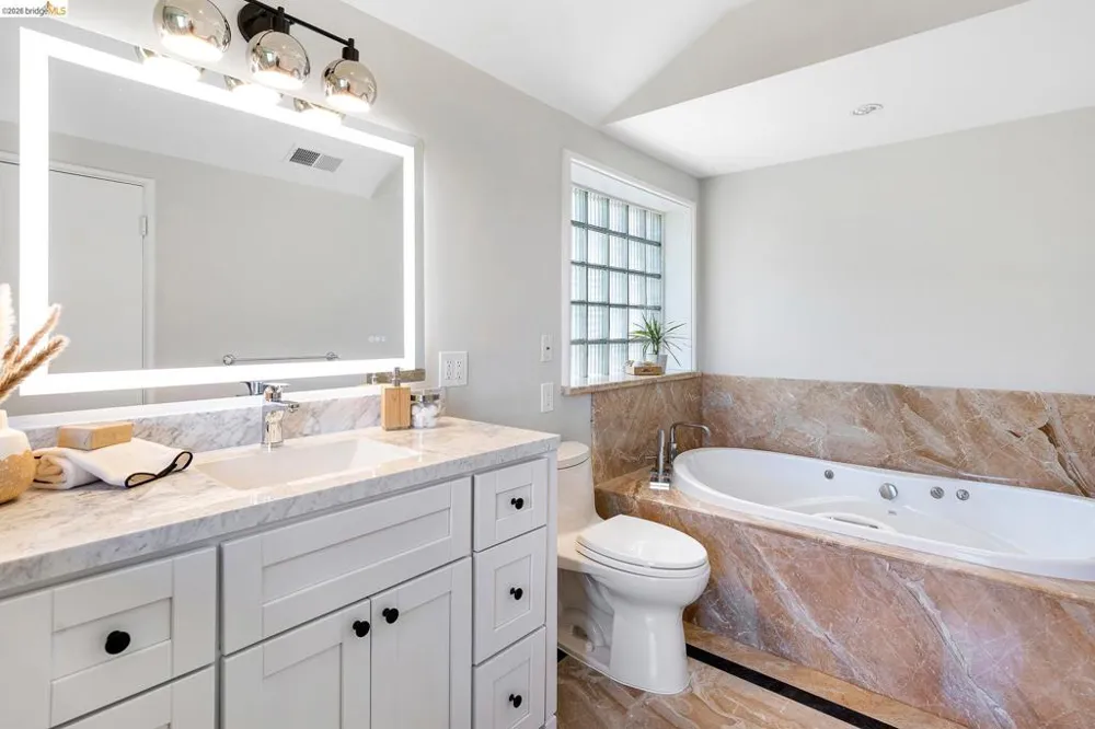 110 Somerset Rd Piedmont, CA 94611