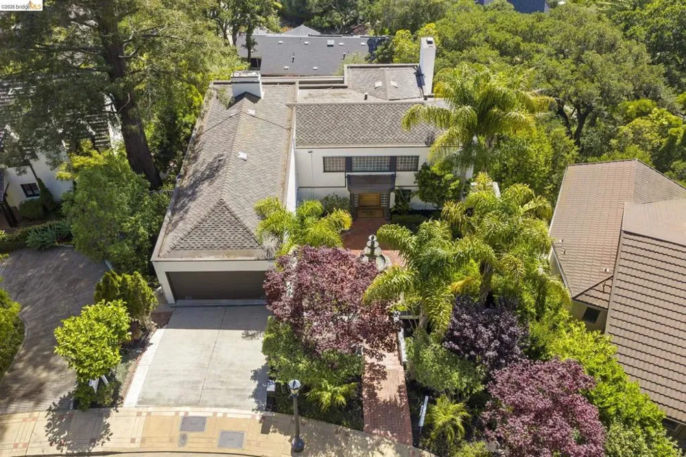 110 Somerset Rd Piedmont, CA 94611