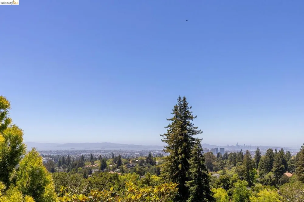 110 Somerset Rd Piedmont, CA 94611