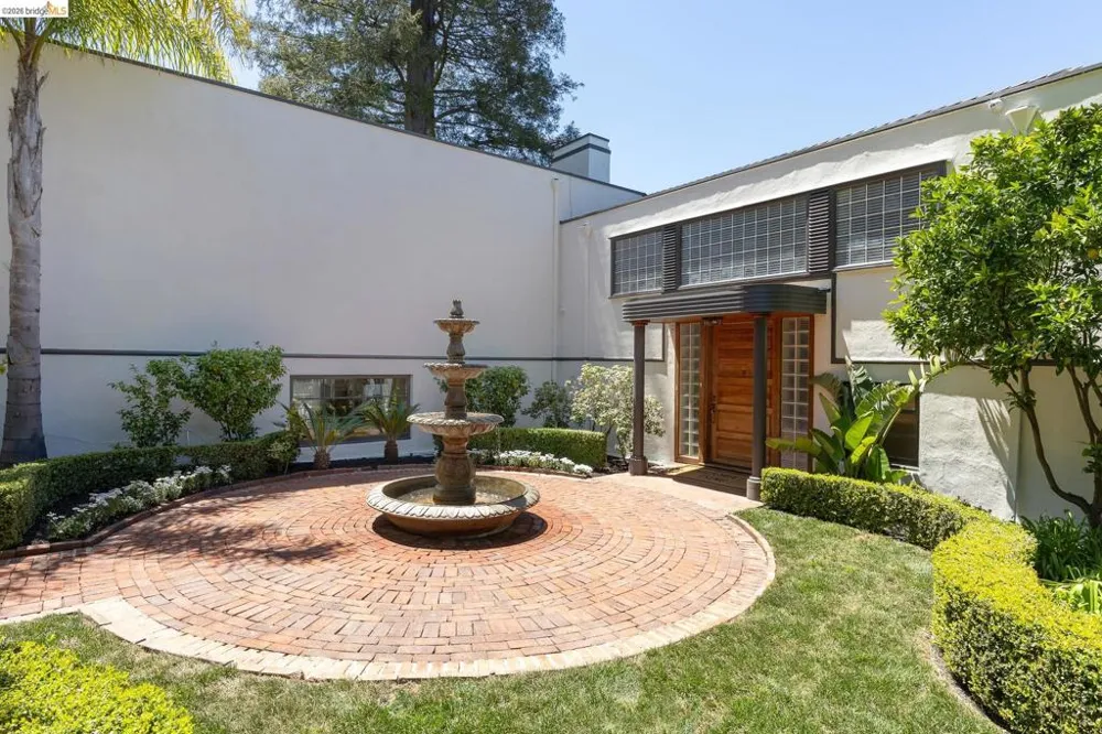 110 Somerset Rd Piedmont, CA 94611