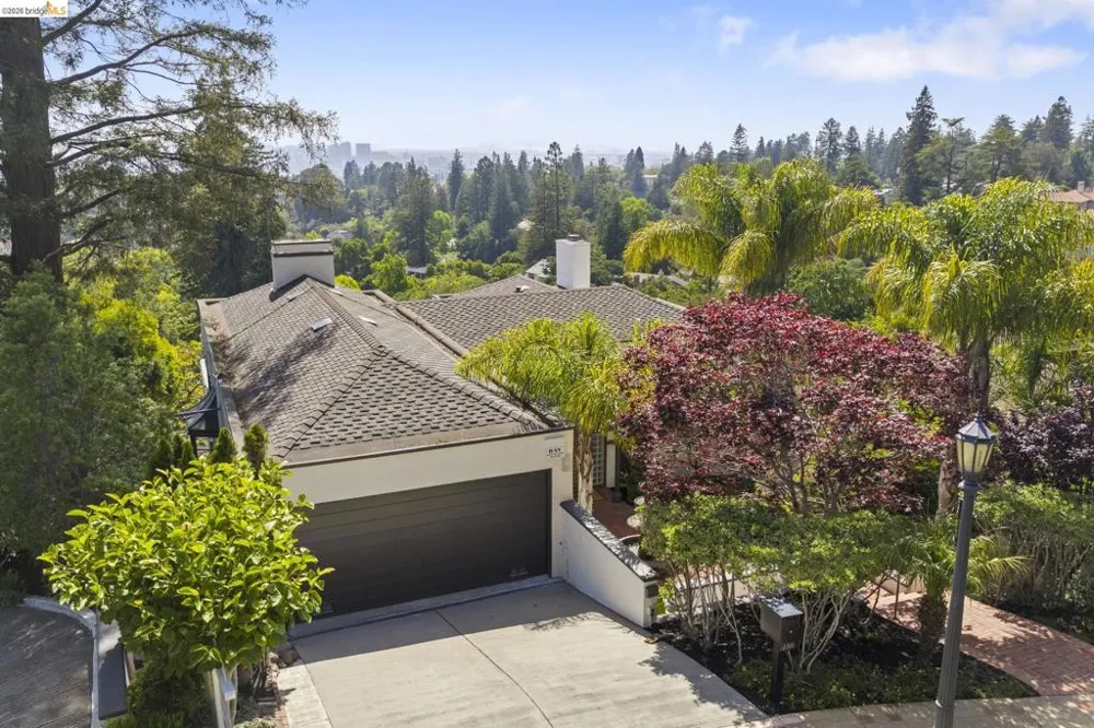 110 Somerset Rd Piedmont, CA 94611