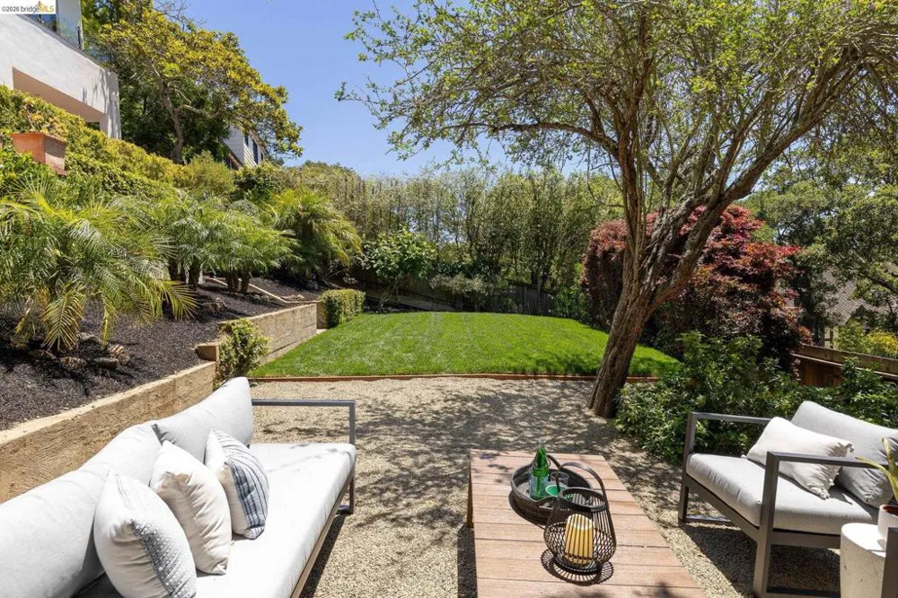 110 Somerset Rd Piedmont, CA 94611
