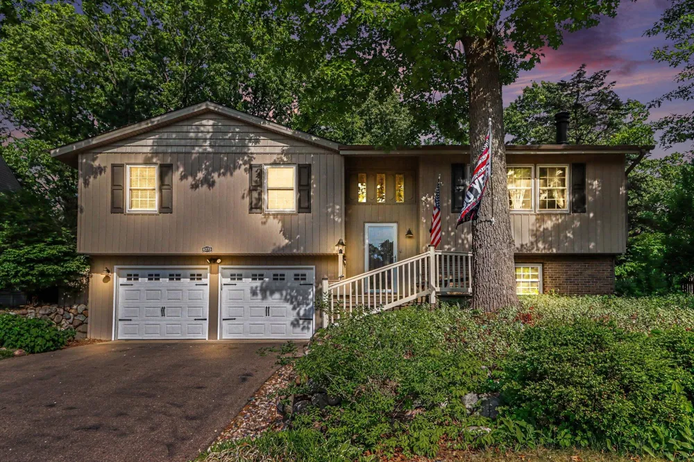 8275 Valleywood Lane Portage, MI 49024