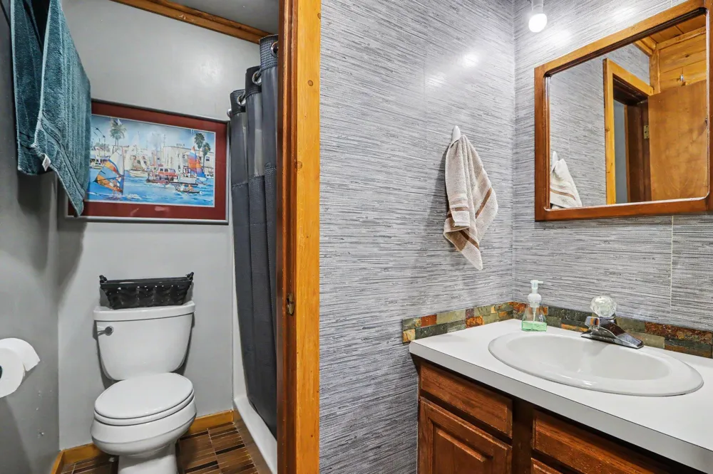 8275 Valleywood Lane Portage, MI 49024