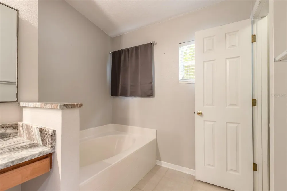 3873 SUNSET COVE DRIVE Port Orange, FL 32129