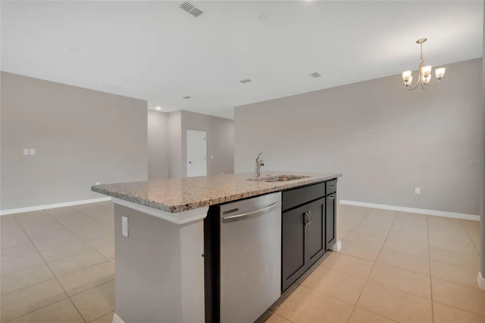 717 CROWN ROSE DRIVE Eagle Lake, FL 33839