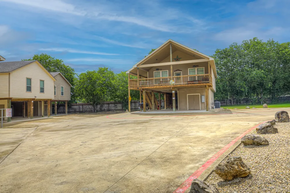 186 River Villas Court New Braunfels, TX 78132