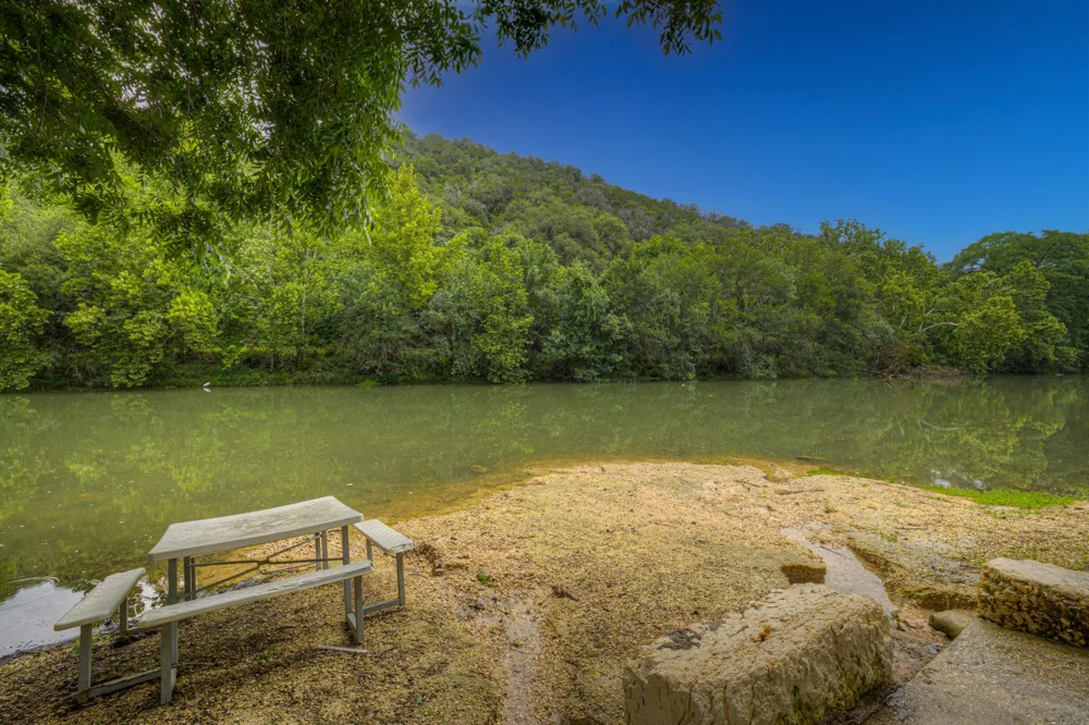 186 River Villas Court New Braunfels, TX 78132
