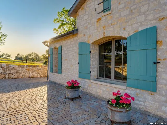 77 Last Trl Fredericksburg, TX 78624
