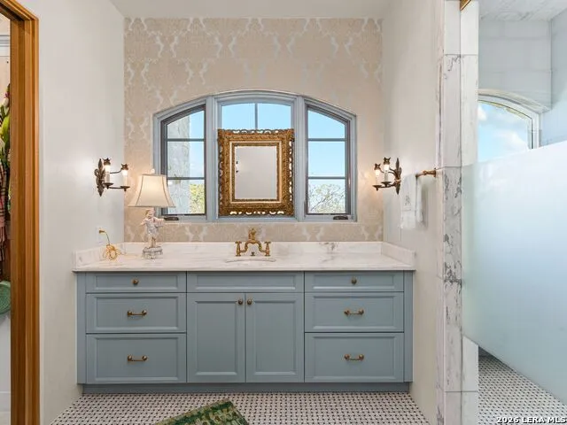 77 Last Trl Fredericksburg, TX 78624