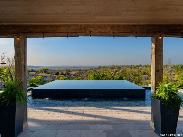 77 Last Trl Fredericksburg, TX 78624