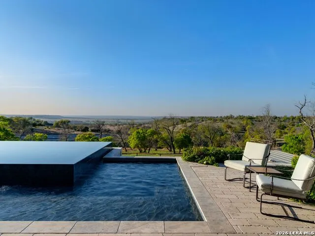 77 Last Trl Fredericksburg, TX 78624