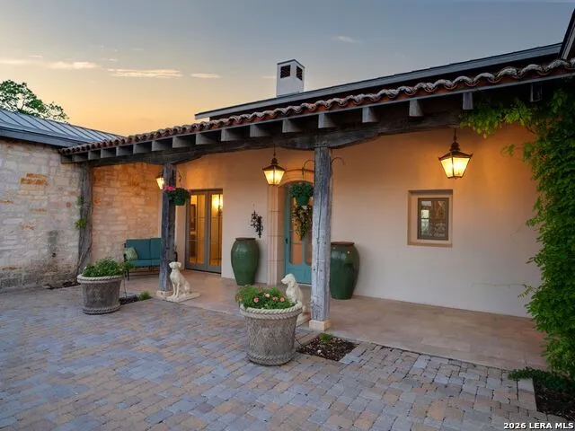 77 Last Trl Fredericksburg, TX 78624