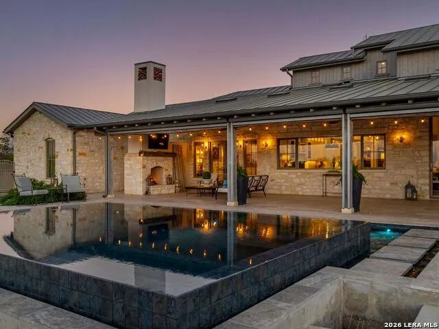 77 Last Trl Fredericksburg, TX 78624
