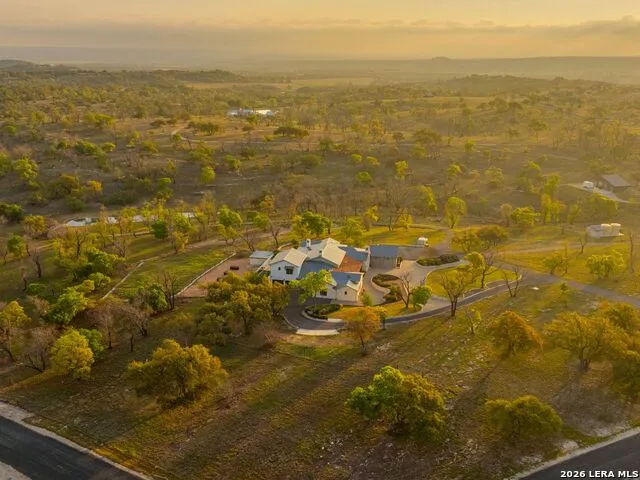 77 Last Trl Fredericksburg, TX 78624