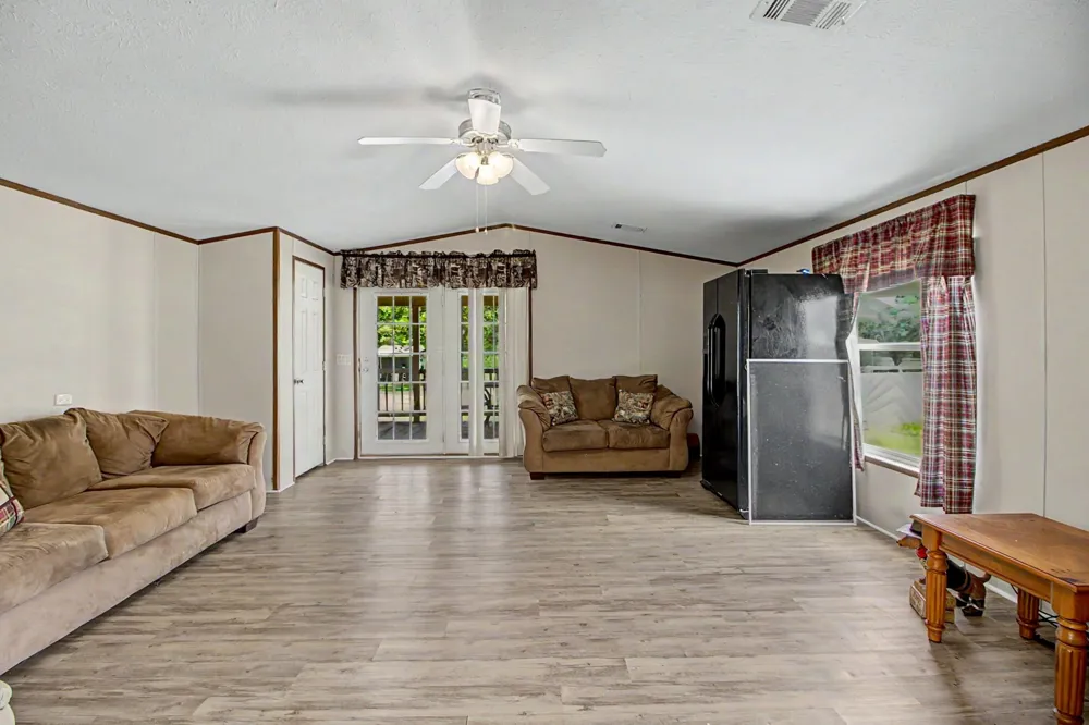 108 Moss Oak Circle Somerville, TX 77879