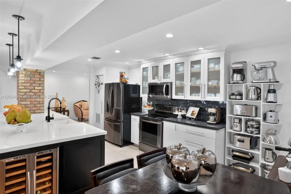 13463 SW 66th Ter Miami, FL 33183