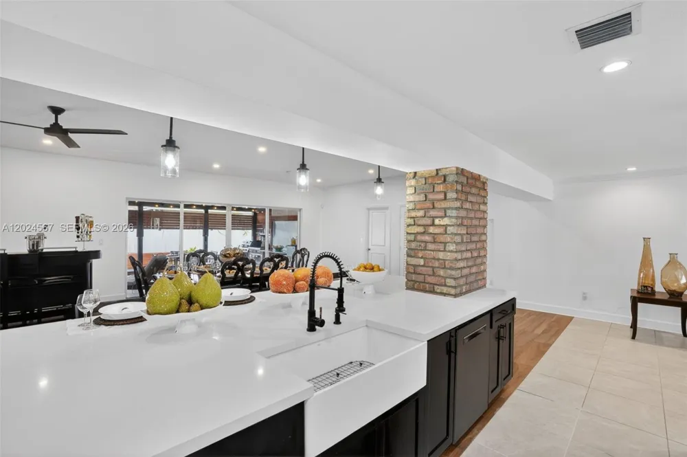 13463 SW 66th Ter Miami, FL 33183