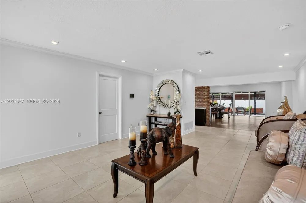 13463 SW 66th Ter Miami, FL 33183